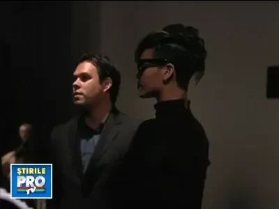 Rihanna cucereste Parisul cu rochita ei transparenta!