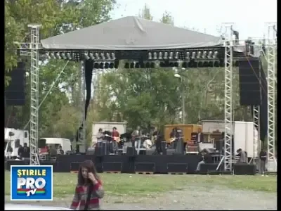 Kevin Costner a gustat din vinul de la Arad! Un pic cam mult