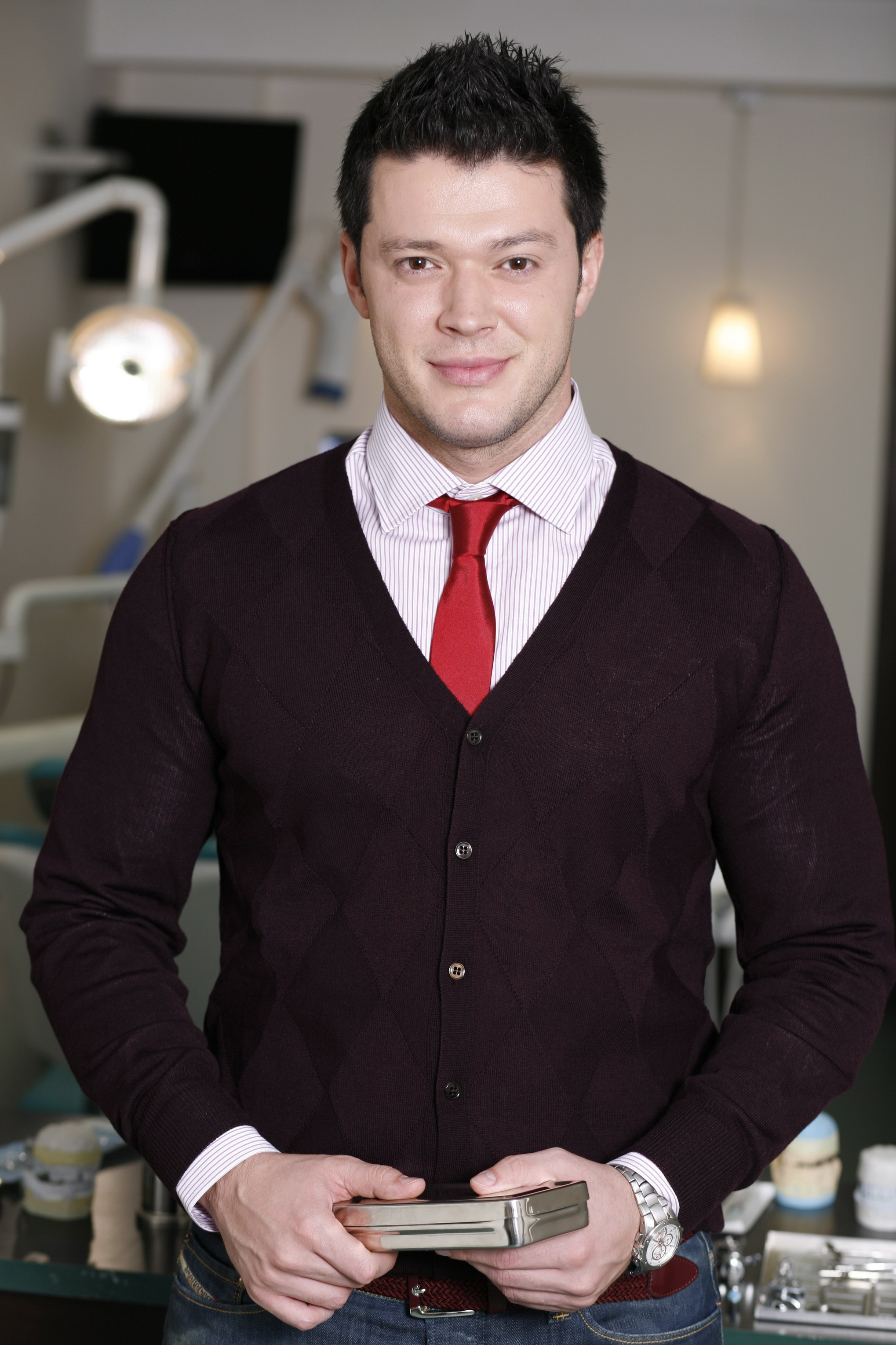 Inca doua destine schimbate la "Frumusete pe muchie de cutit"