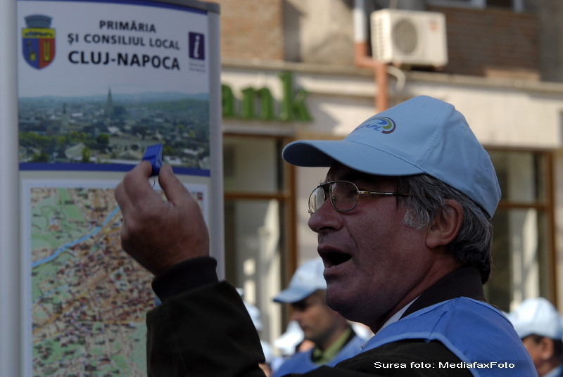 Dascalii si-au iesit din minti la Buzau! Au asediat Inspectoratul Scolar