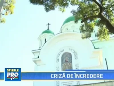 E criza si in "cutia milei". Contributiile enoriasilor s-au injumatatit