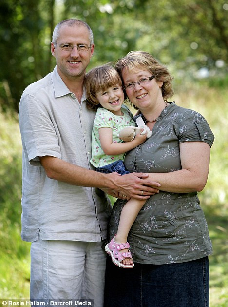 O data la doua zile nu isi mai recunoaste sotia!