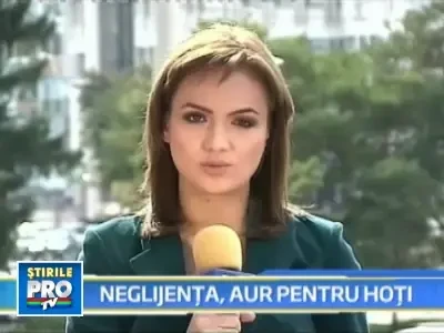 Casiera bancii jefuite la Galati le-a oferit hotilor banii pe tava!