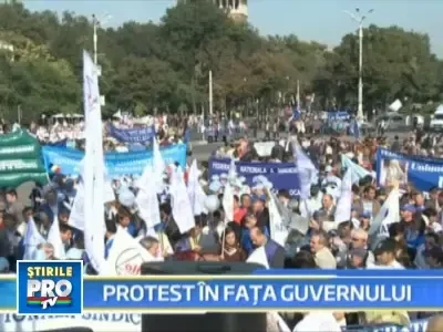 15.000 de persoane protesteaza astazi, in Piata Victoriei din Capitala!