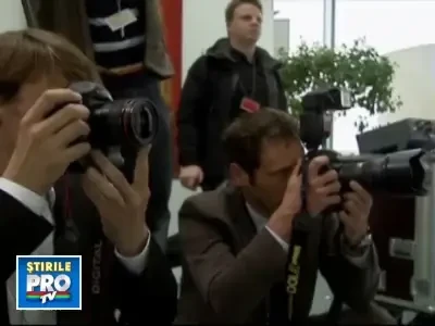 Herta Muller, felicitata de cancelarul german Angela Merkel