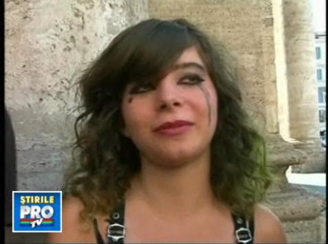 Uite ce se mai poarta in randul tinerilor din Italia!