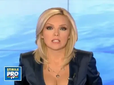 Doua femei ranite, dupa ce masina politiei a intrat in ele