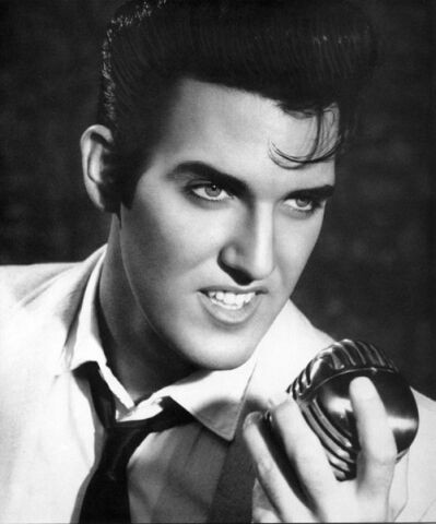 Elvis Presley, comemorat la Graceland de fani veniti din toata lumea!