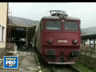 Traficul feroviar intrerupt a doua oara in sapte zile pe Valea Prahovei