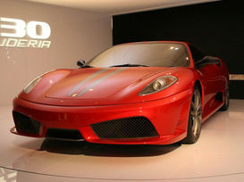 Ce masini de lux au cumparat romanii anul trecut