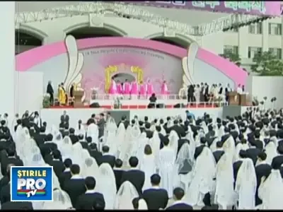 10.000 de cupluri au spus "Da" intr-o piata din Seul!