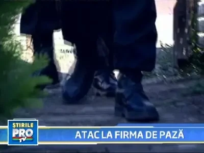 Doua persoane inarmate cu mitraliere au jefuit o firma de paza din Covasna