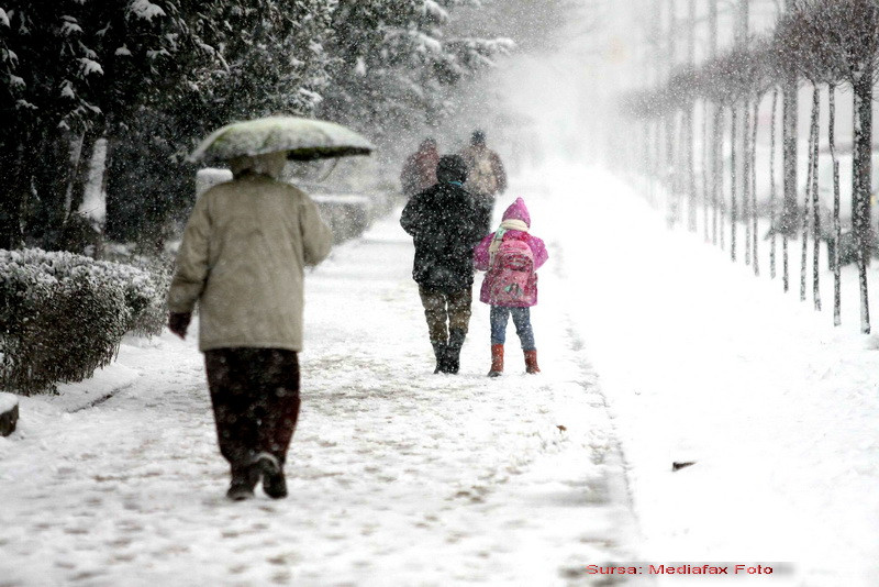 Timisul, sub dominatia codului galben de ninsori.Codul portocaliu isi face de cap in judetele vecine