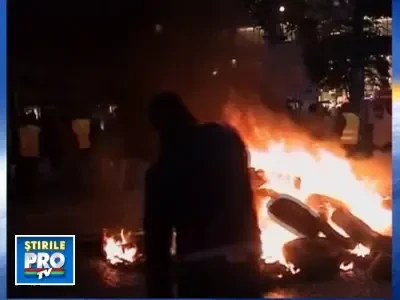 Bulevardul Champs Elysee, in flacari!