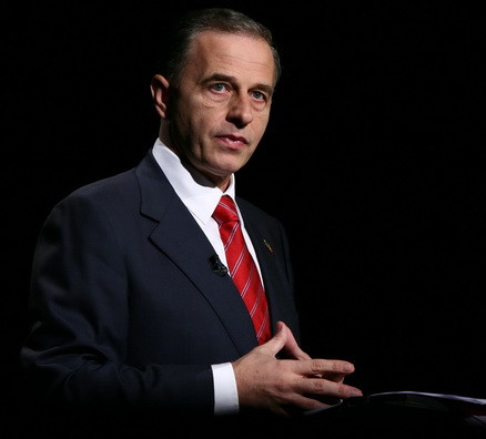 Pierde Geoana tot? PDL cere suspendarea lui de la sefia Senatului