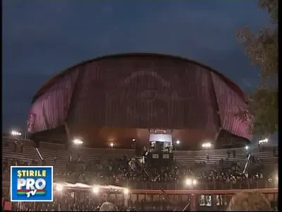 George Clooney, consilier in vremuri de criza in pelicula "Up in the Air"!