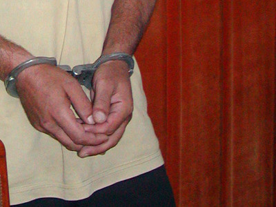 Hoti "inteligenti". Au dat cinci spargeri si au pus pozele pe internet