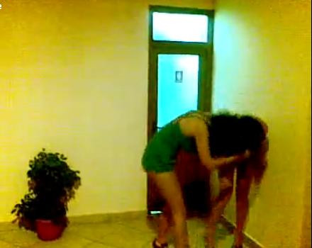 Noutatea de pe "piata" batailor: PITZI-CAFTUL, rafuiala de petrecere!