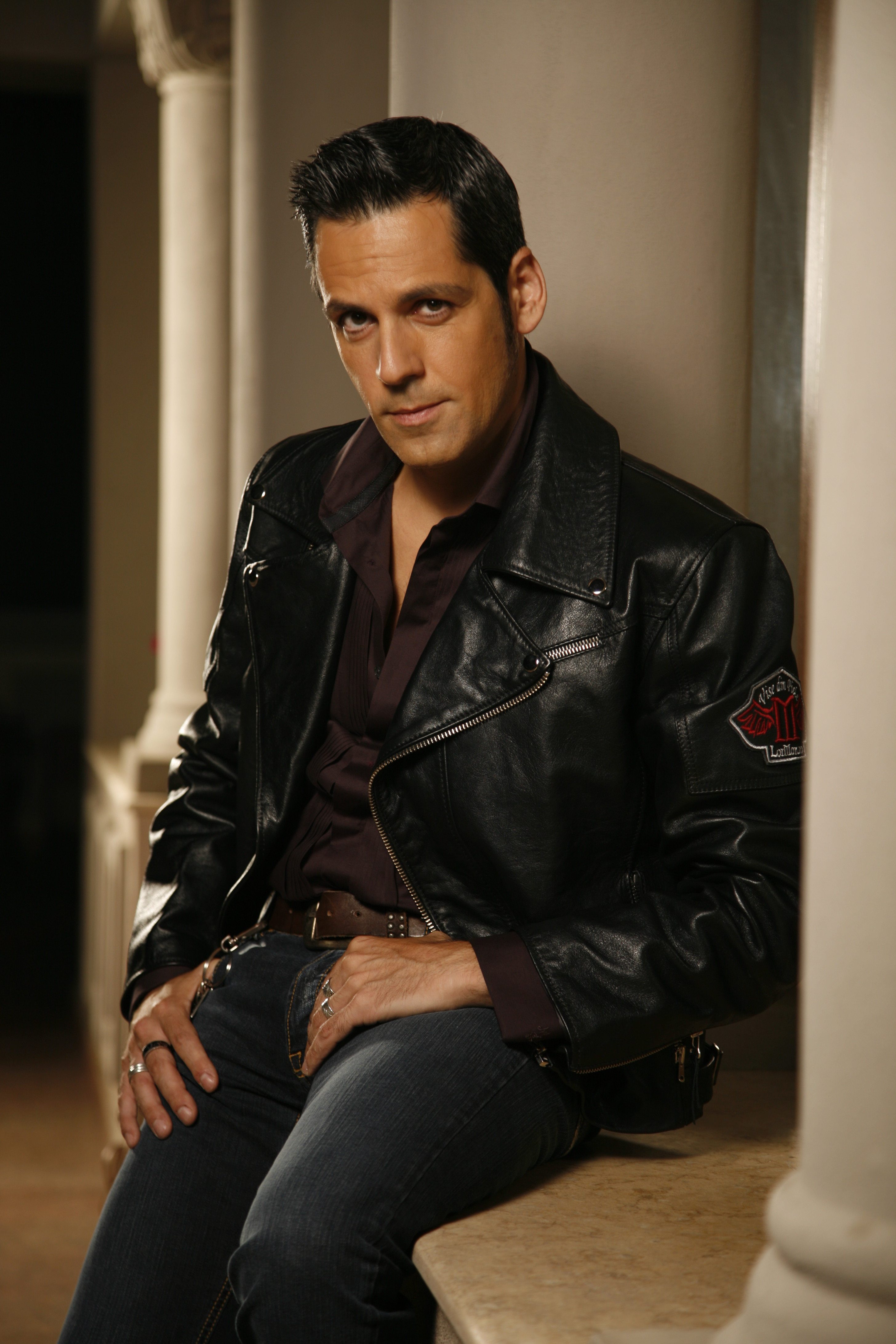 Stefan Banica revine la MediaPro Music cu un album de Craciun!