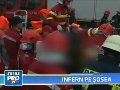 Cinci morti pe DN 13, dupa ce soferul unui microbuz a adormit la volan!