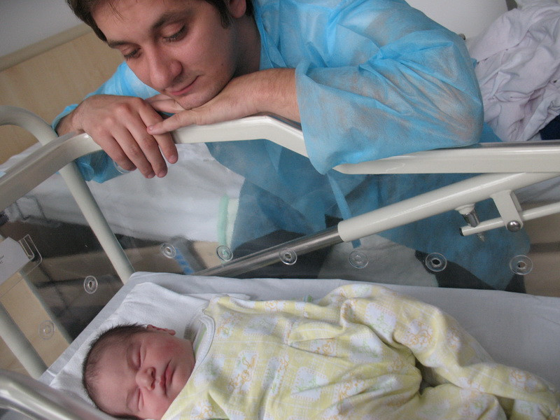 Octavian Strunila, alias Stiven din “State de Romania”, este tatic