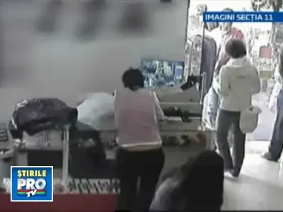 Trei indivizi, cel putin trei furturi si trei perechi de catuse!