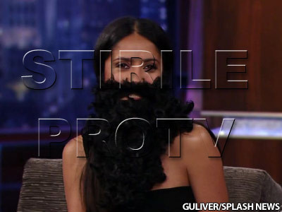 Salma Hayek se deghizeaza la cumparaturi