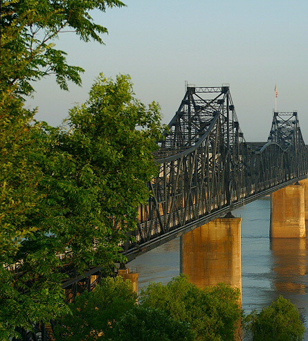 Un pod vechi de 80 de ani, din Louisiana, a fost demolat!