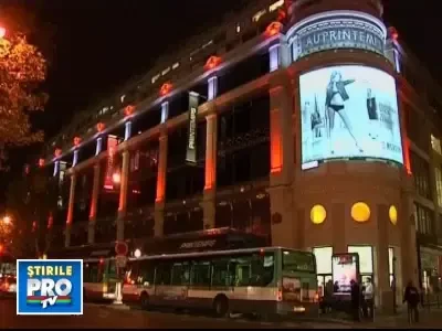 Fete sexy isi fac de cap pe timp de criza in costumul Evei!