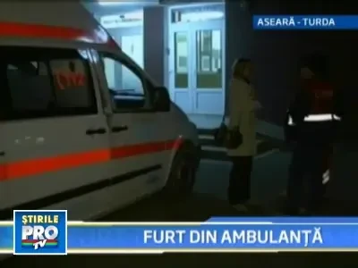 Au chemat ambulanta doar ca sa-i fure GPS-ul!