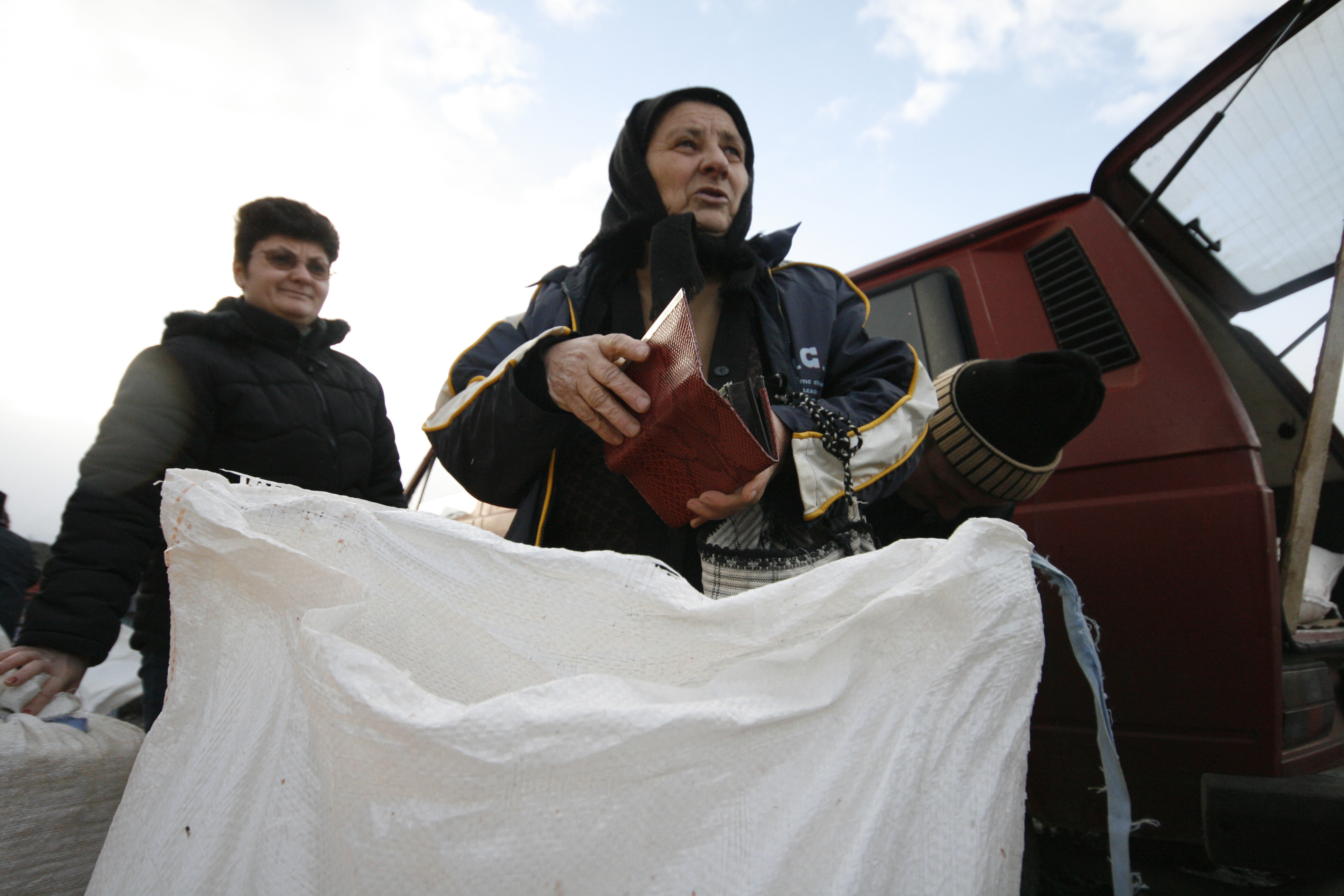 Targ de criza, de Sfantul Dumitru, la Fieni, in judetul Dambovita