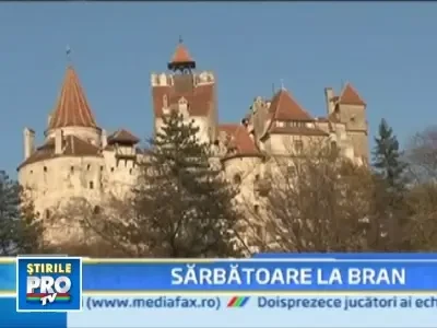 Puhoi de lume la "Focul lui Sumedru", la Bran!