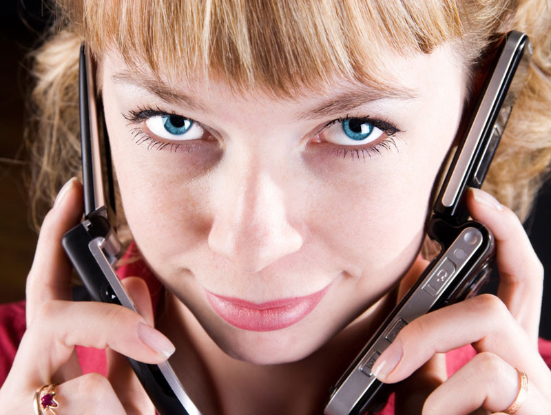 Un adolescent american obisnuit trimite 3.000 de SMS-uri lunar! Tu?