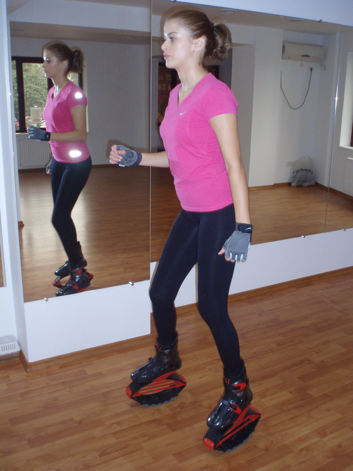 Actrita Irina Antonie face kangoo aerobic!