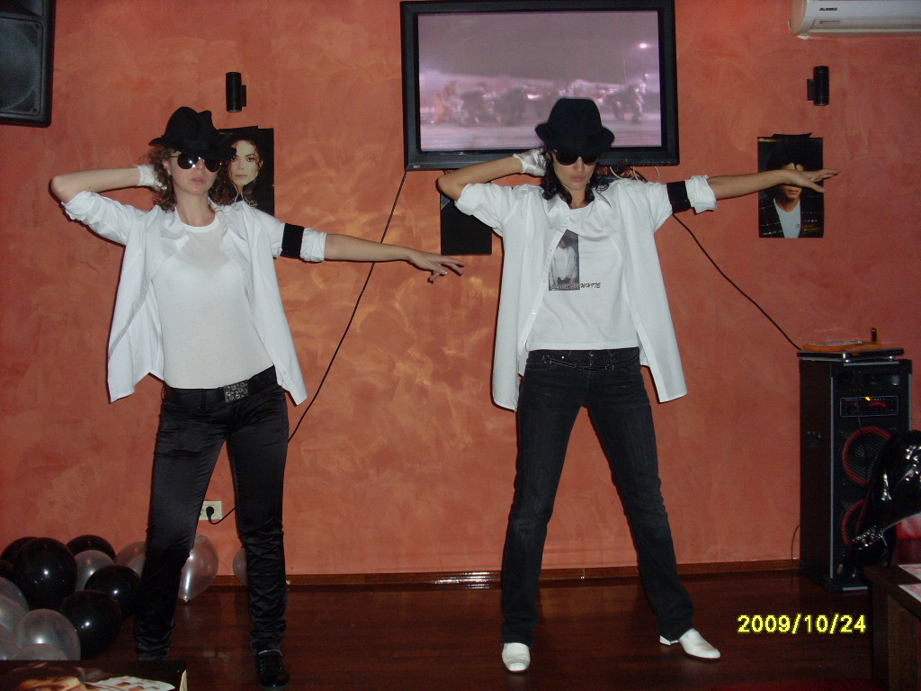 Michael Jackson, omagiat prin dans la Alba Iulia!