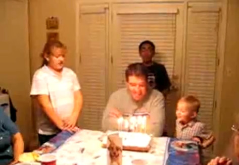 O aniversare cu adevarat incendiara! VEZI VIDEO!