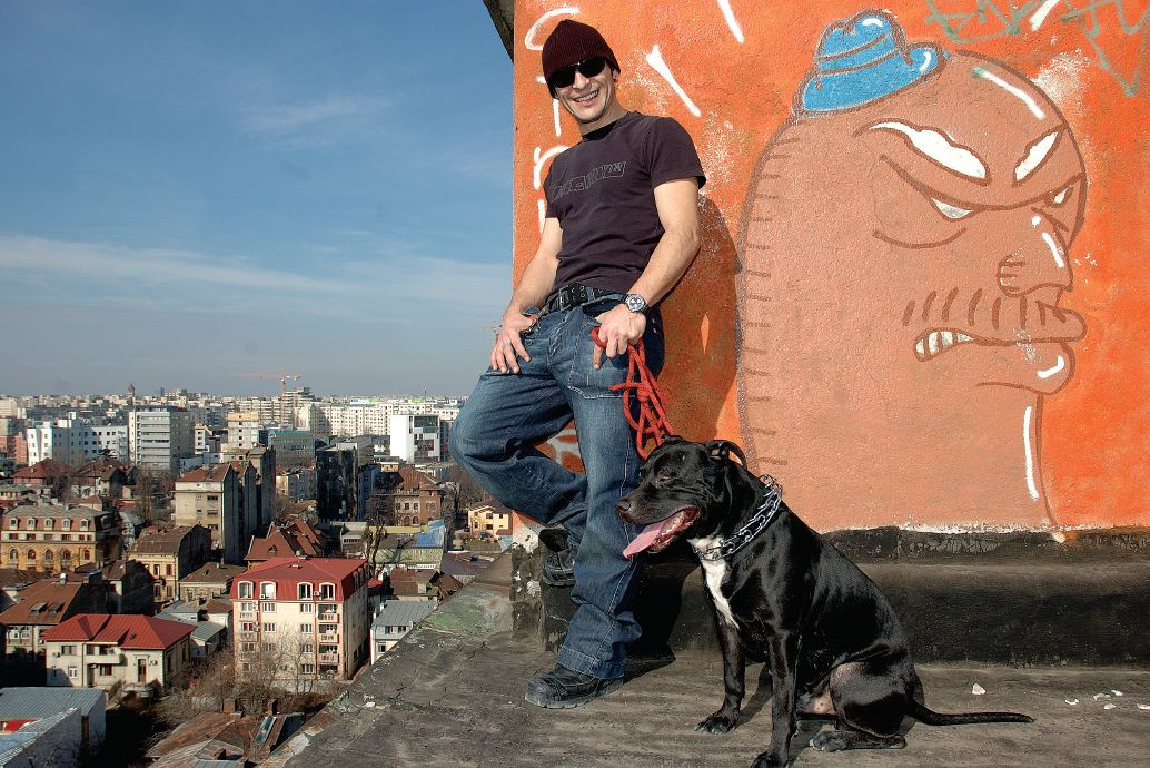 La Pro Motor, George Vintila si-a plimbat cainele cu limuzina!