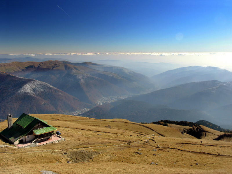 Weekend de vis pentru mii de turisti care au ales muntele