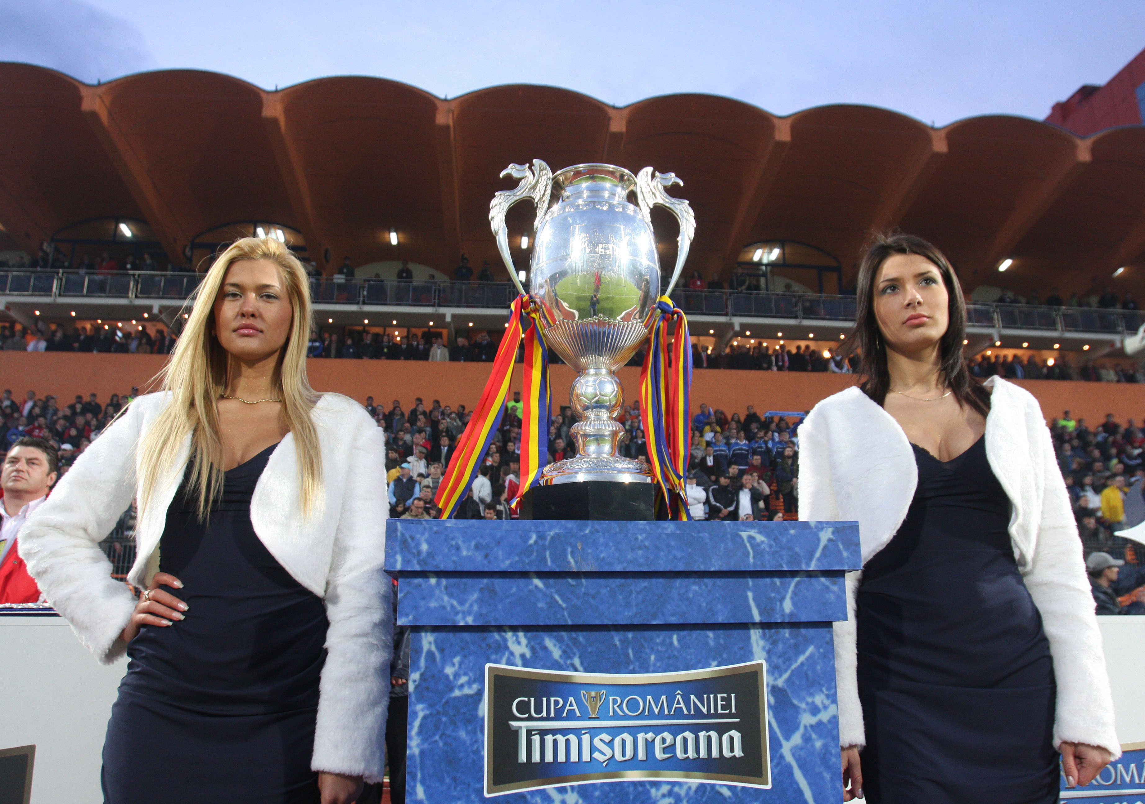 Batalia pentru Europa League se da in direct la PRO TV, miercuri si joi!