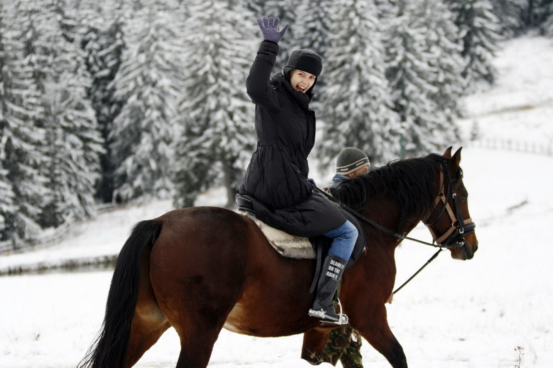 Diana Dumirescu s-a relaxat cu sotul, la munte, la zapada