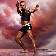 Miss Anglia si Miss Manchester s-au luat la bataie pe un gladiator!