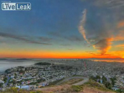 Rasarit de soare asa cum nu ai mai vazut! Iti aminteste de Twin Peaks?