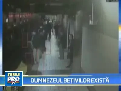 Norocul betivilor! A scapat cu viata, dupa ce a cazut pe sinele metroului!