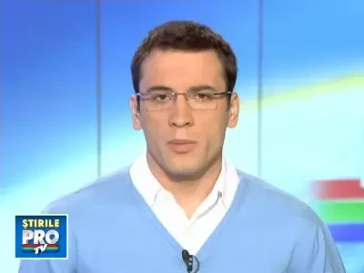 O tanara s-a urcat pe un pod si s-a aruncat pe sosea