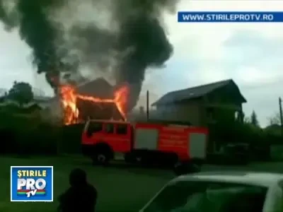 Incendiu violent intr-un cartier din Iasi