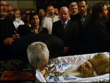 Emotie in Serbia dupa decesul patriarhului Pavle