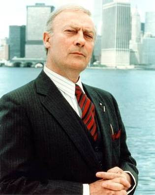 Actorul britanic Edward Woodward a murit!