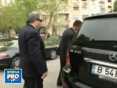 Cine a zis ca politica nu-i la moda?