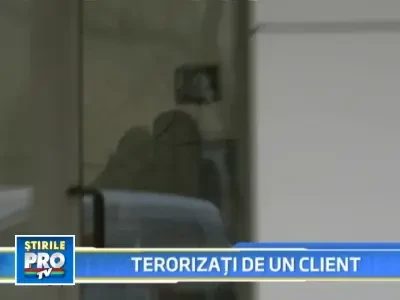 A vrut sa-i dea foc unui angajat de la o companie de telefonie mobila!