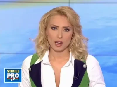 Aparitie misterioasa a Fecioarei cu pruncul, in Letonia!